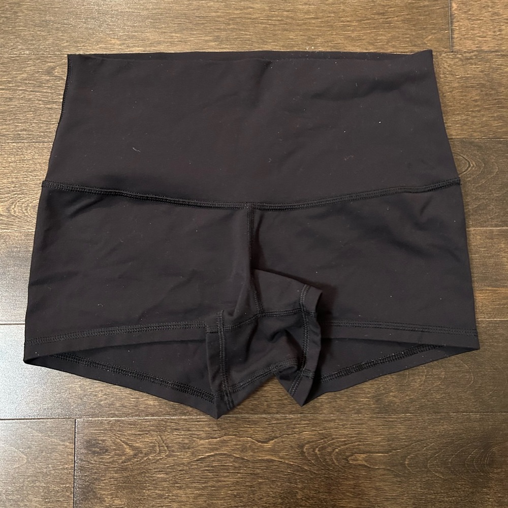 Lululemon Shorts (Black, Size 8)
